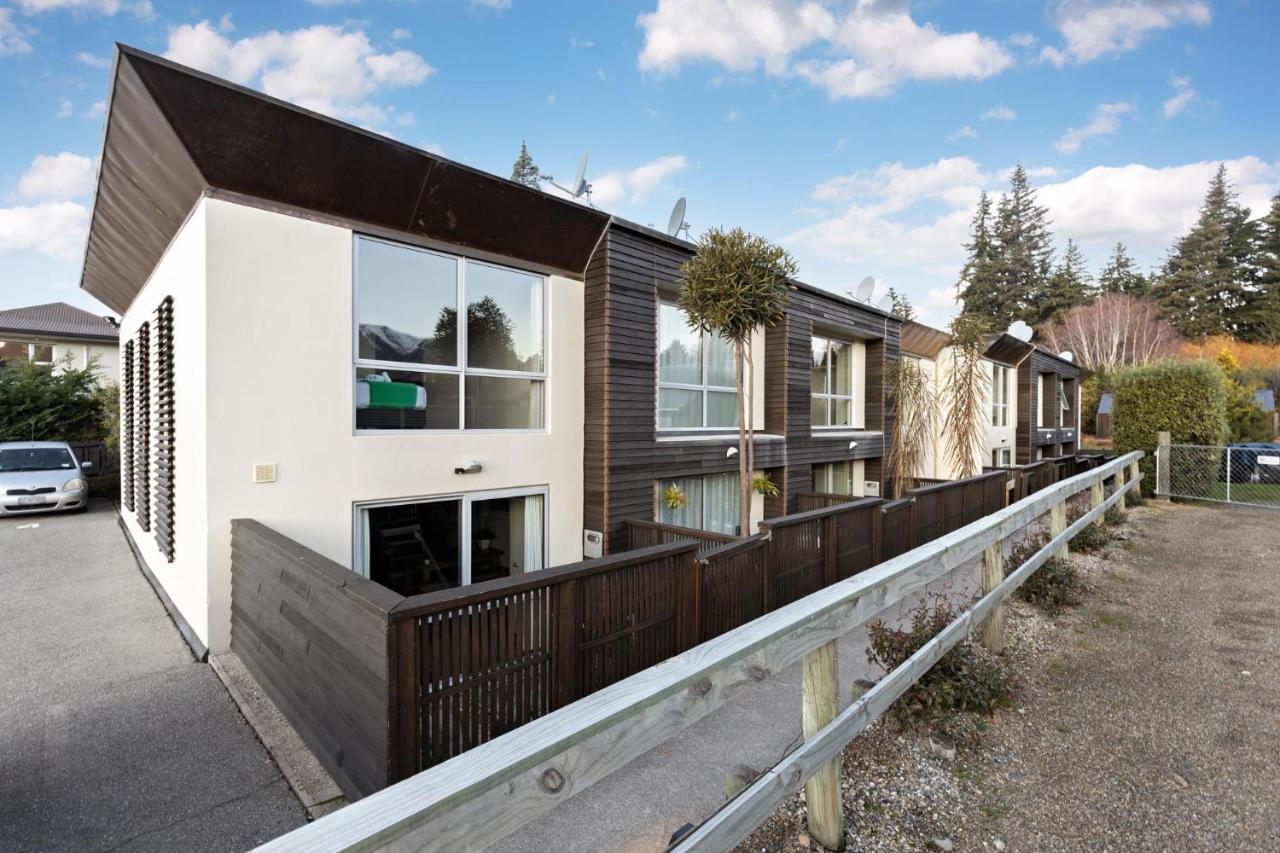 Central Wanaka Villa Exterior photo